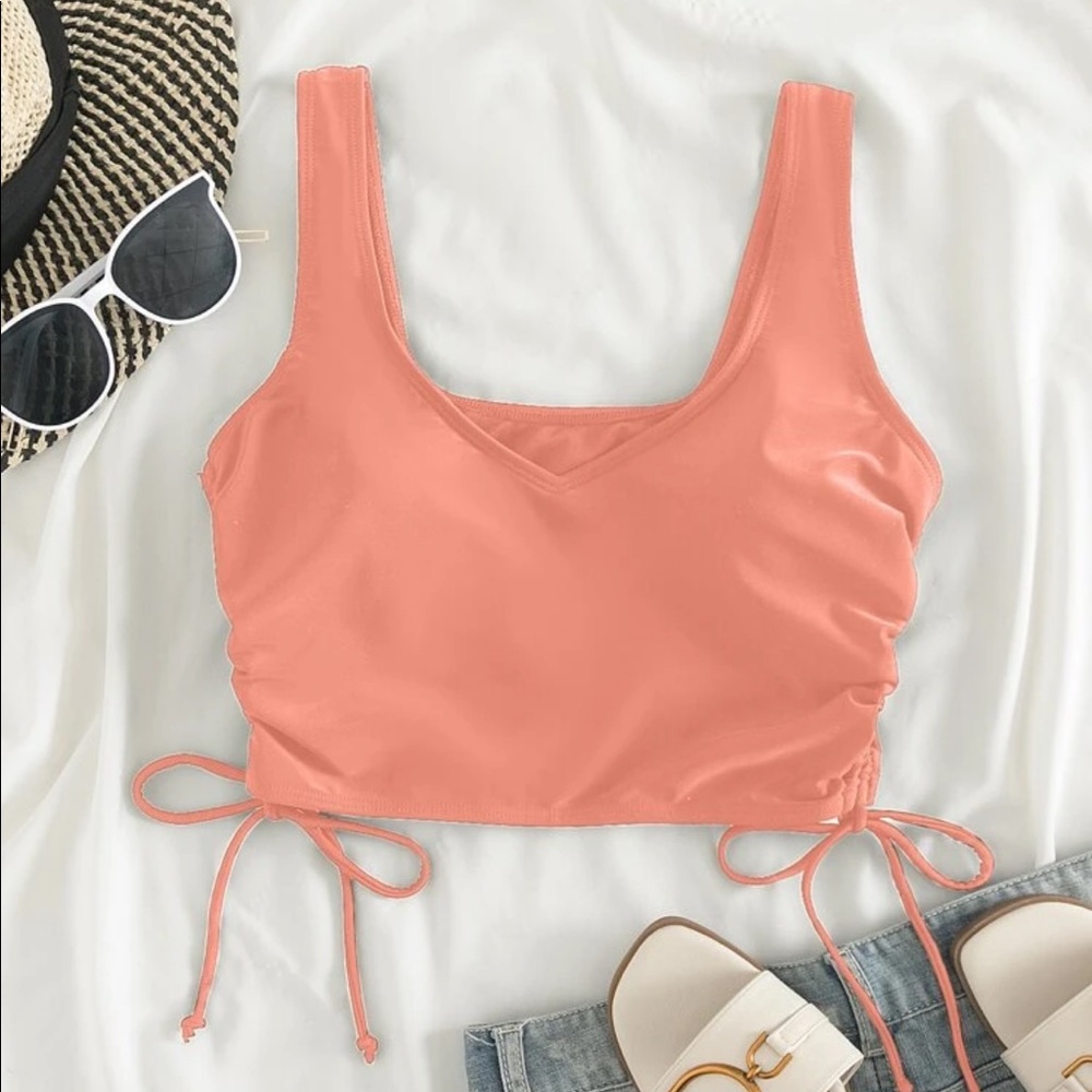 NWT never worn coral bikini top size L